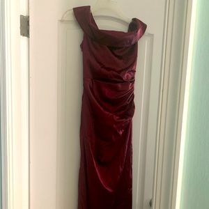 Cranberry Vince Camuto long dress size 2